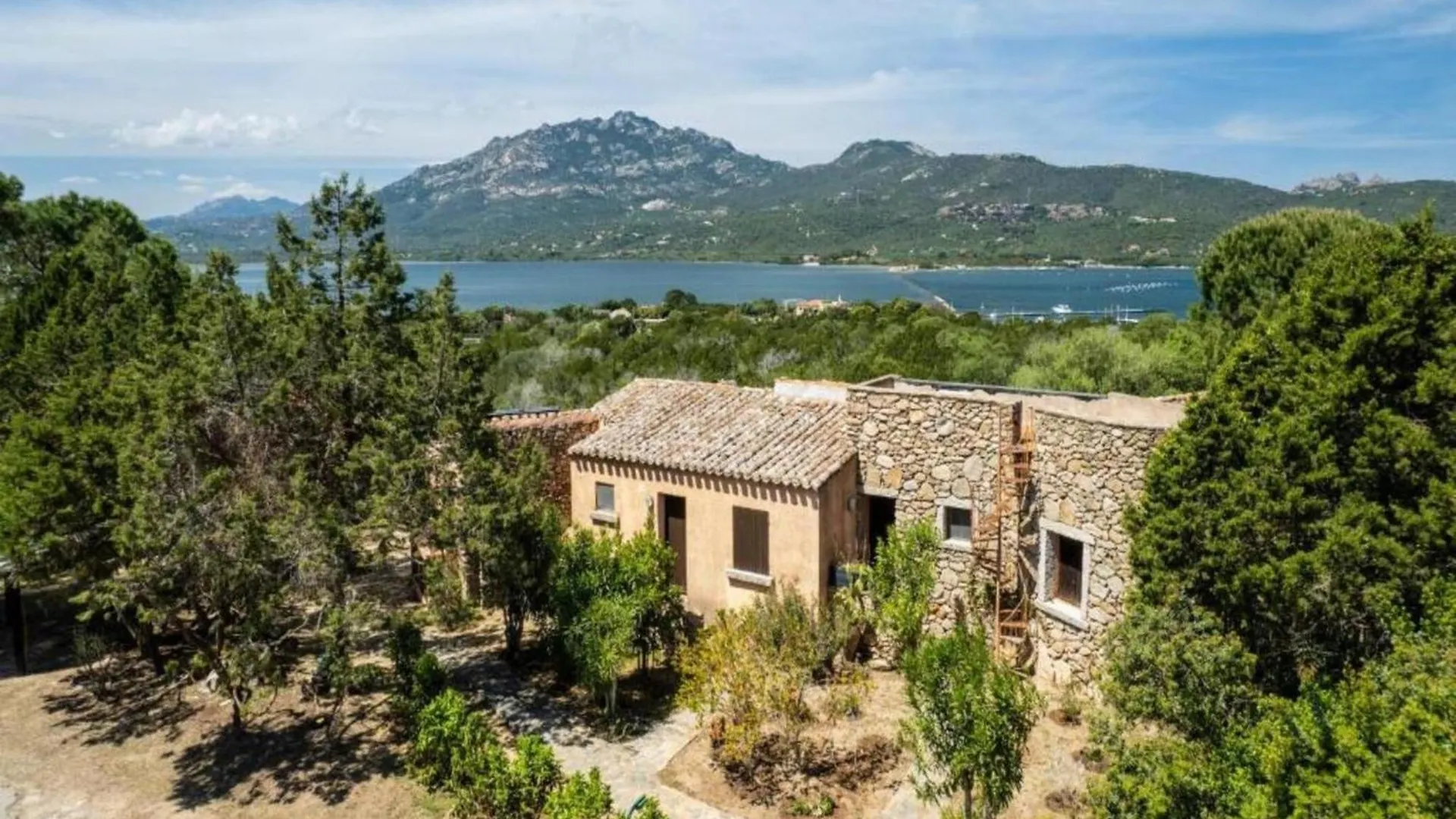 Simplistic Apartment In Olbia With Garden Italy